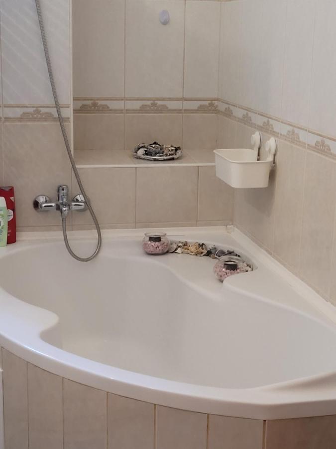 Lara Apartman ديبريتْسين المظهر الخارجي الصورة